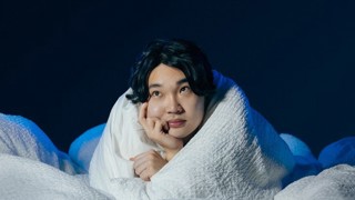 Li Jin Hao: Falling From a Moon