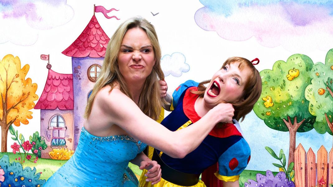 Snow White Vs Cinderella (Pantomime)