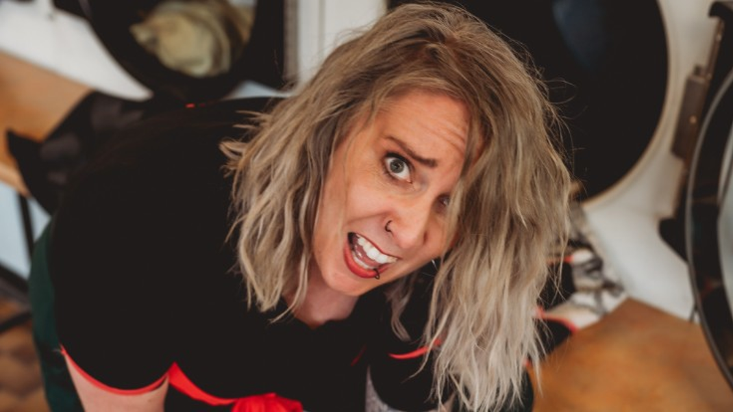 Laura Belbin: Unhinged