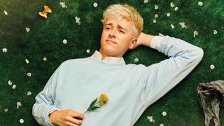 Daniel Foxx: How Lovely